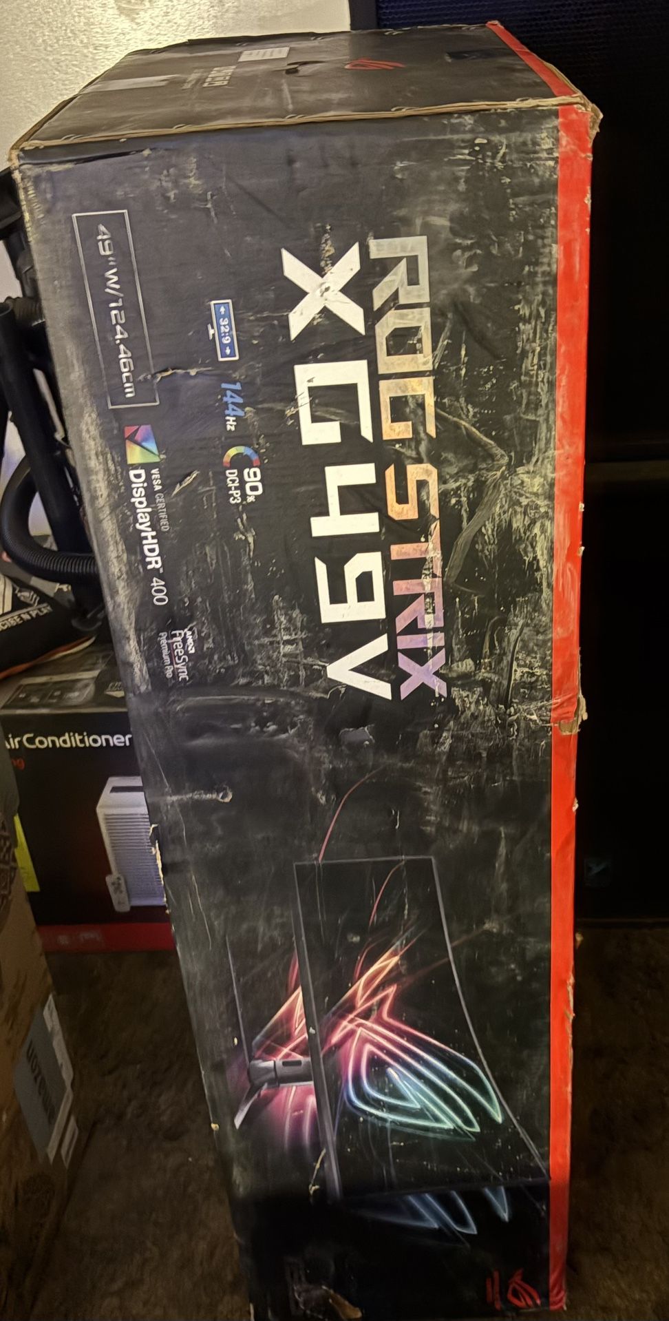 Extra Extended Gaming Monitor