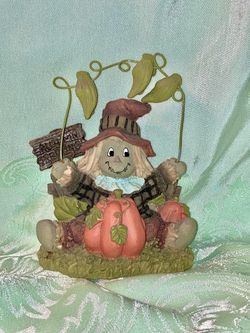 Autumn Tabletop Scarecrow Figurine