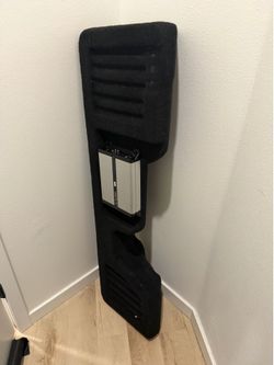 Dual stealth box JL audio 10’s with JL Audi amp