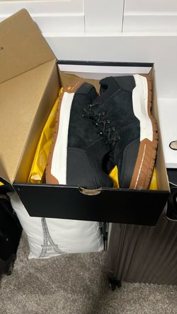 Caterpillar men’s steel toe work shoes Size 13 new in box
