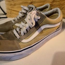 Vans Sneakers Size 8.5 Woman's  7.0 Mens