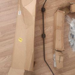 328i BMW 2007 Front Tie Rods. Sway Bar. Ect.