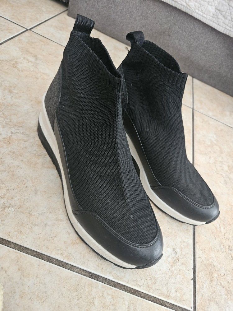 Women's Michael Kors Style Boots