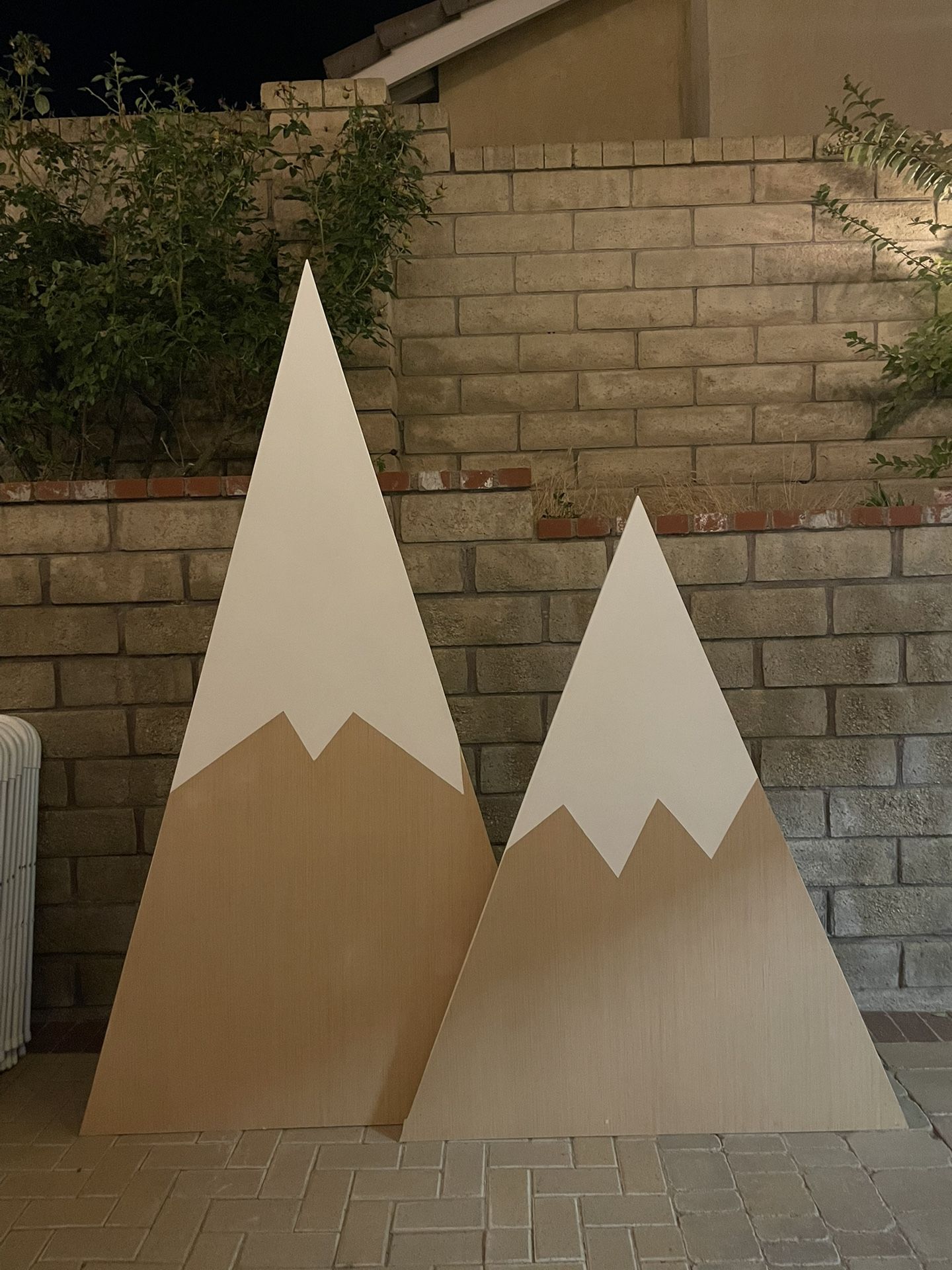 One Happy Camper ( Wooden Mountain )