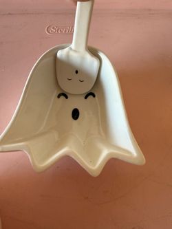 SMALL GHOST DISH WITH SPOON