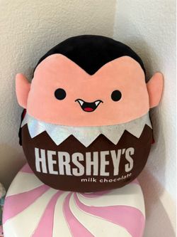 HERSHEYS VAMPIRE SQUISHMALLOW  WITH SOUND