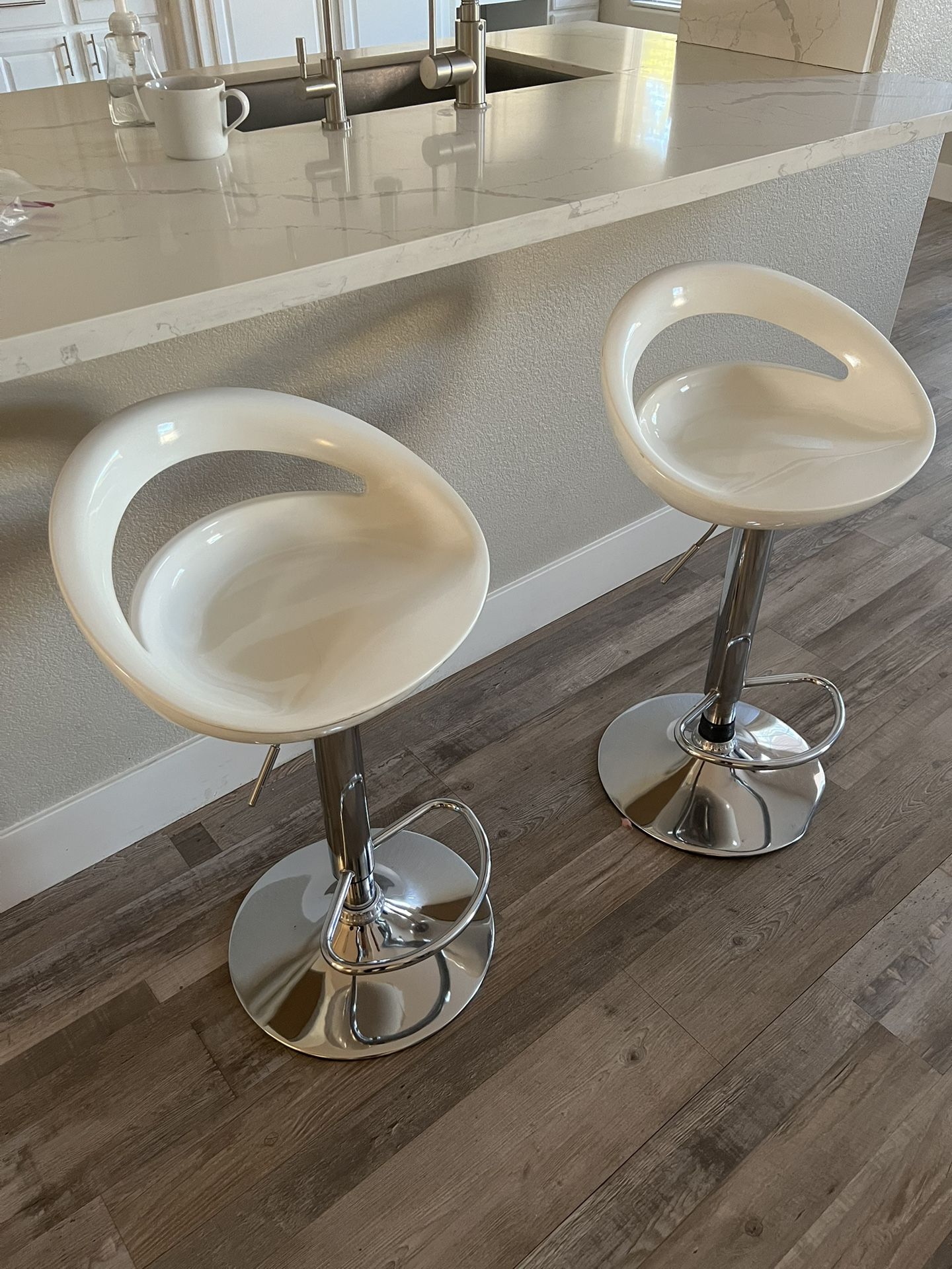 White Bar Stools