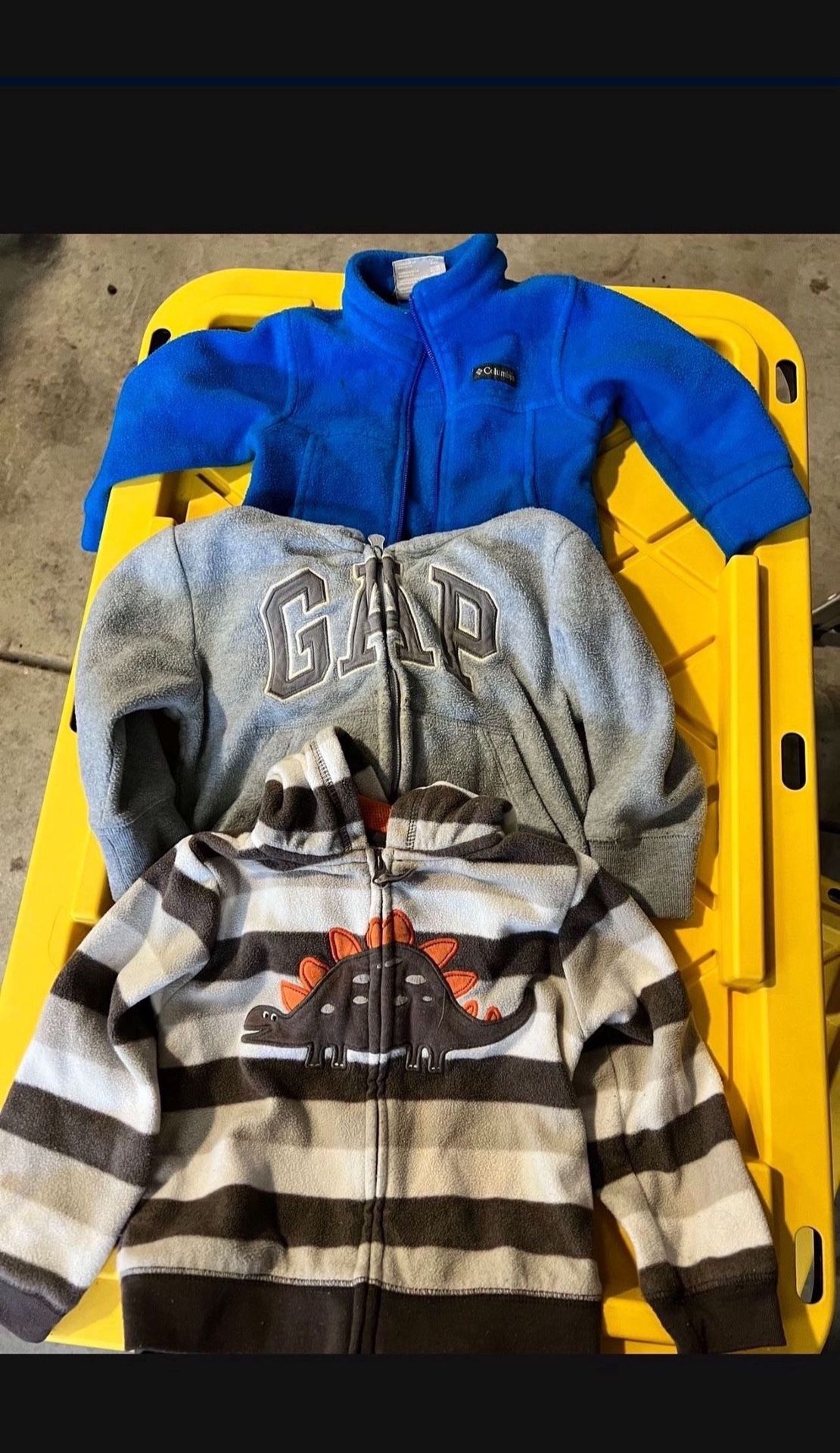 Suéteres Talla 2t 24 Meses En Buenas Condiciones $20 Por Los 3