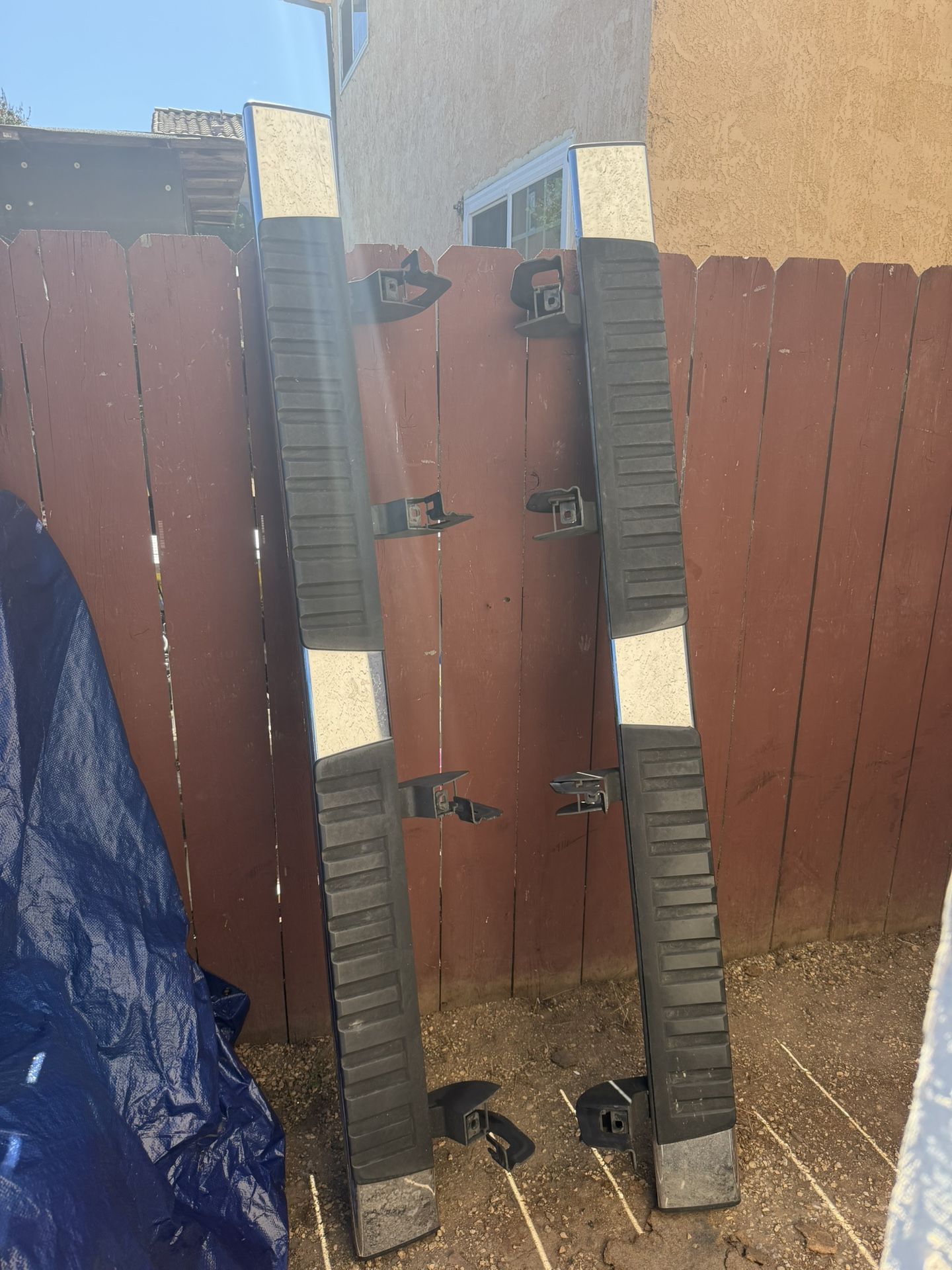 Chevrolet or GMC Side Steps