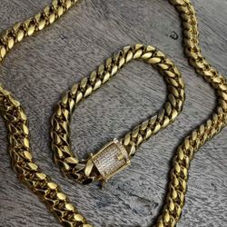 12MM Cuban Link Set 14K Gold Plated Doesn't Loses Color