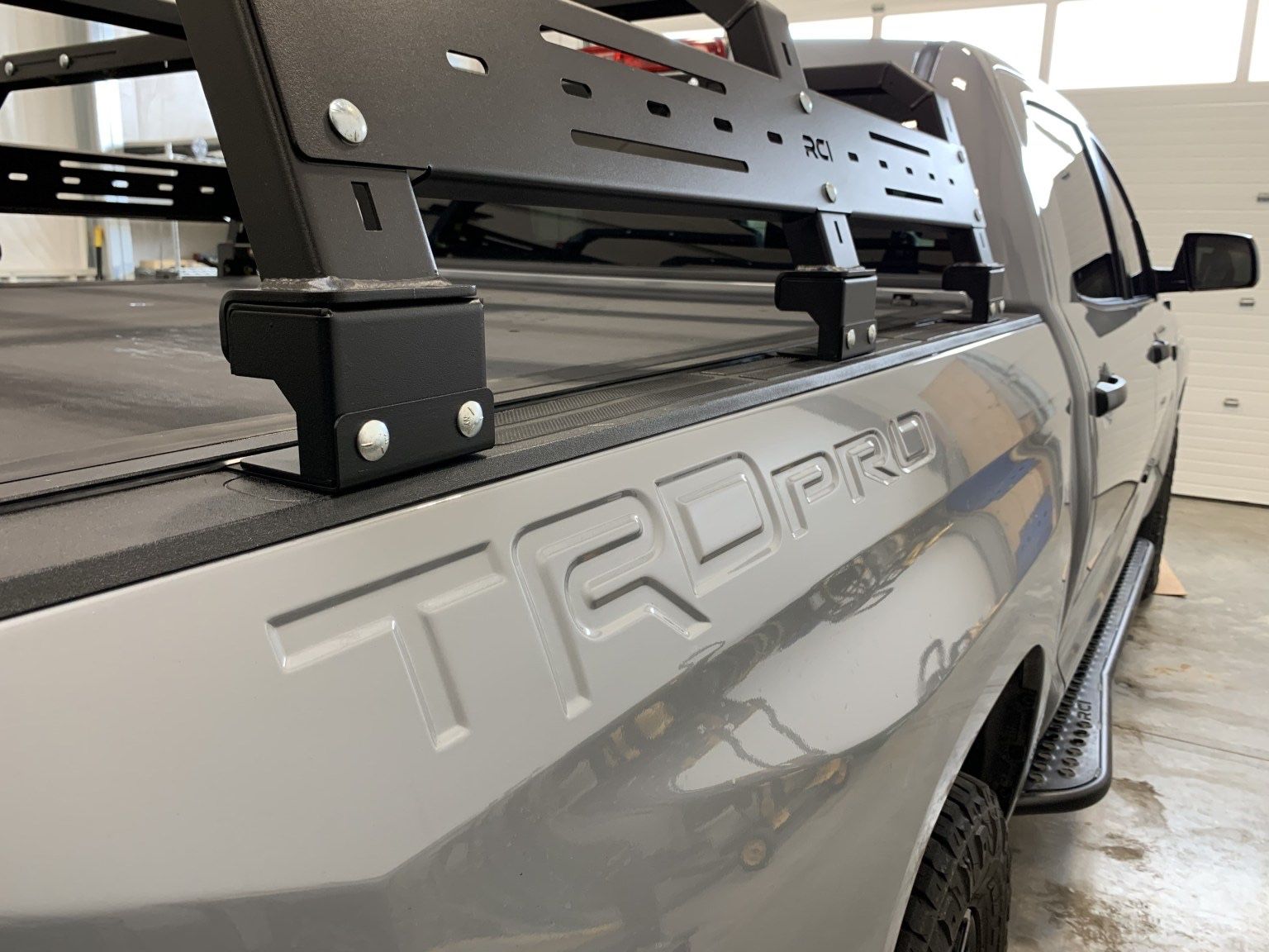 RCI BED RACK WITH TONNEAU COVER ADAPTERS