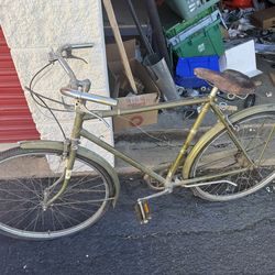 RETRO Raleigh bicycle in solid condition
