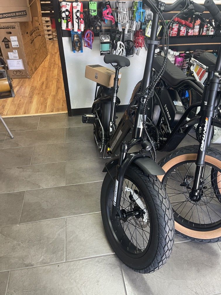 Aventon Scinch 2.5 Brand New Already Assembled Original Cost $2100 with Assembly + Taxes