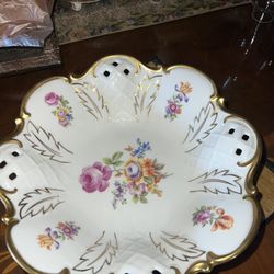 VINTAGE REICHENBACH FINE CHINA PIERCED 4 FOOTED FLORAL SERVING BOWL (GERMANY)