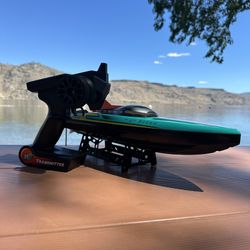 40+ MPH RC BOAT 