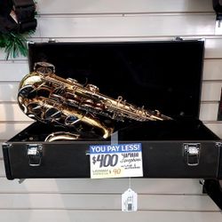 YAMAHA SAXOPHONE