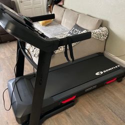 New Bowflex Treadmill Used A Phew Times 