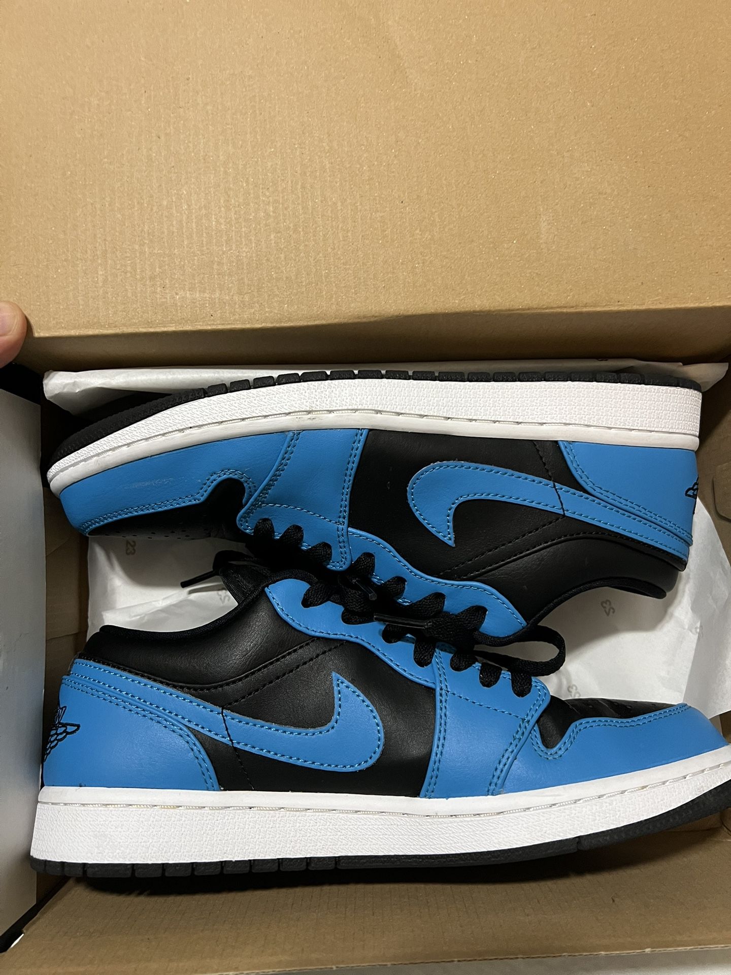 Air Jordan 1 Low Laser Blue