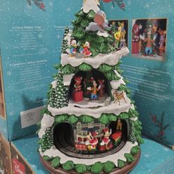 Disney Animated Christmas Tree With Music