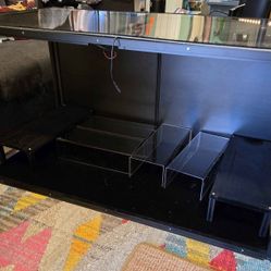 TWO Moduspace DF120 Display Cases