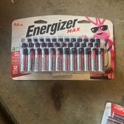 Energizer MAX AA Batteries (36-Pack), AA Alkaline Batteries