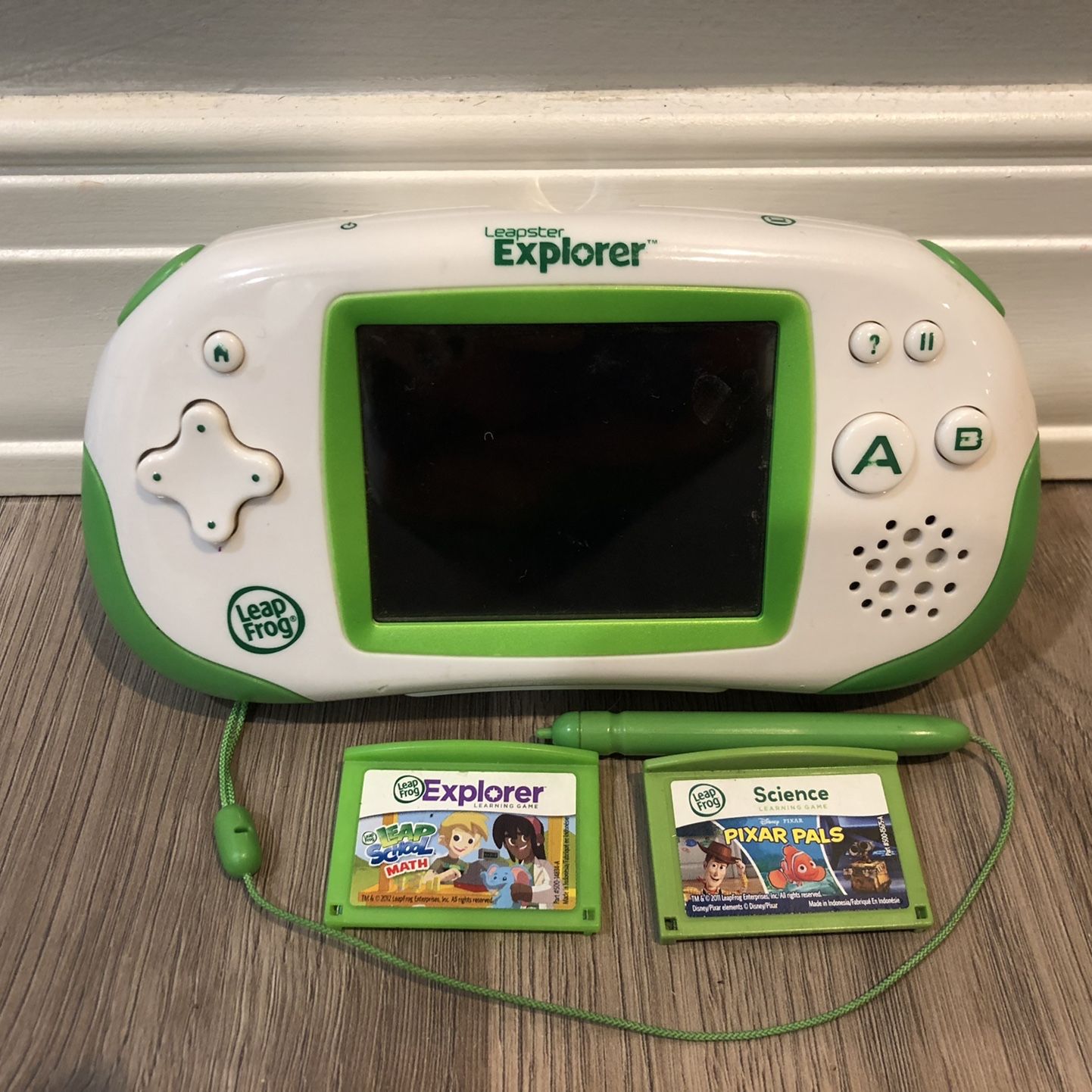 Leapfrog leapster best sale explorer pixar pals