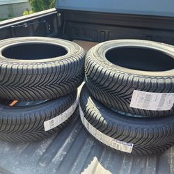 Michelin 235/55R17 CrossClimate2 - Set of 4
