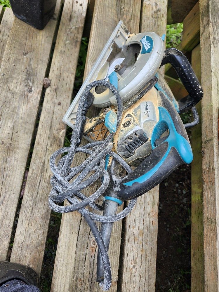Mikita 7 1/4 Magnisium Saw