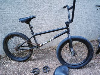 Block bmx bike