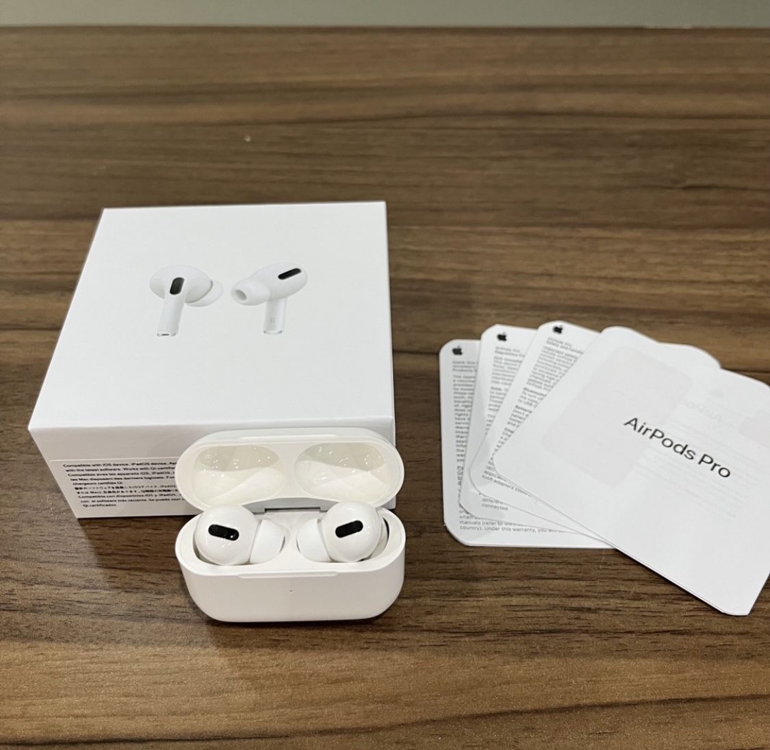 AirPods (1st Generation)