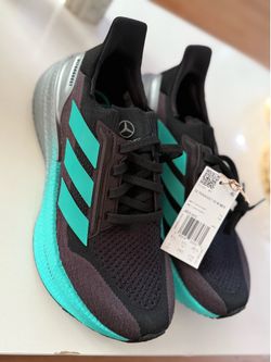 adidas Ultra Boost 5X Mercedes-AMG Petronas Formula One Team (Women's)