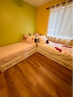 Pottery Barn Twin Bed Set w/ Storage + Corner Unit