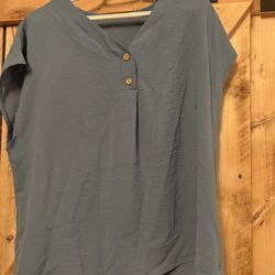 Women’s SHEIN Curves Short Sleeve Shirt 
