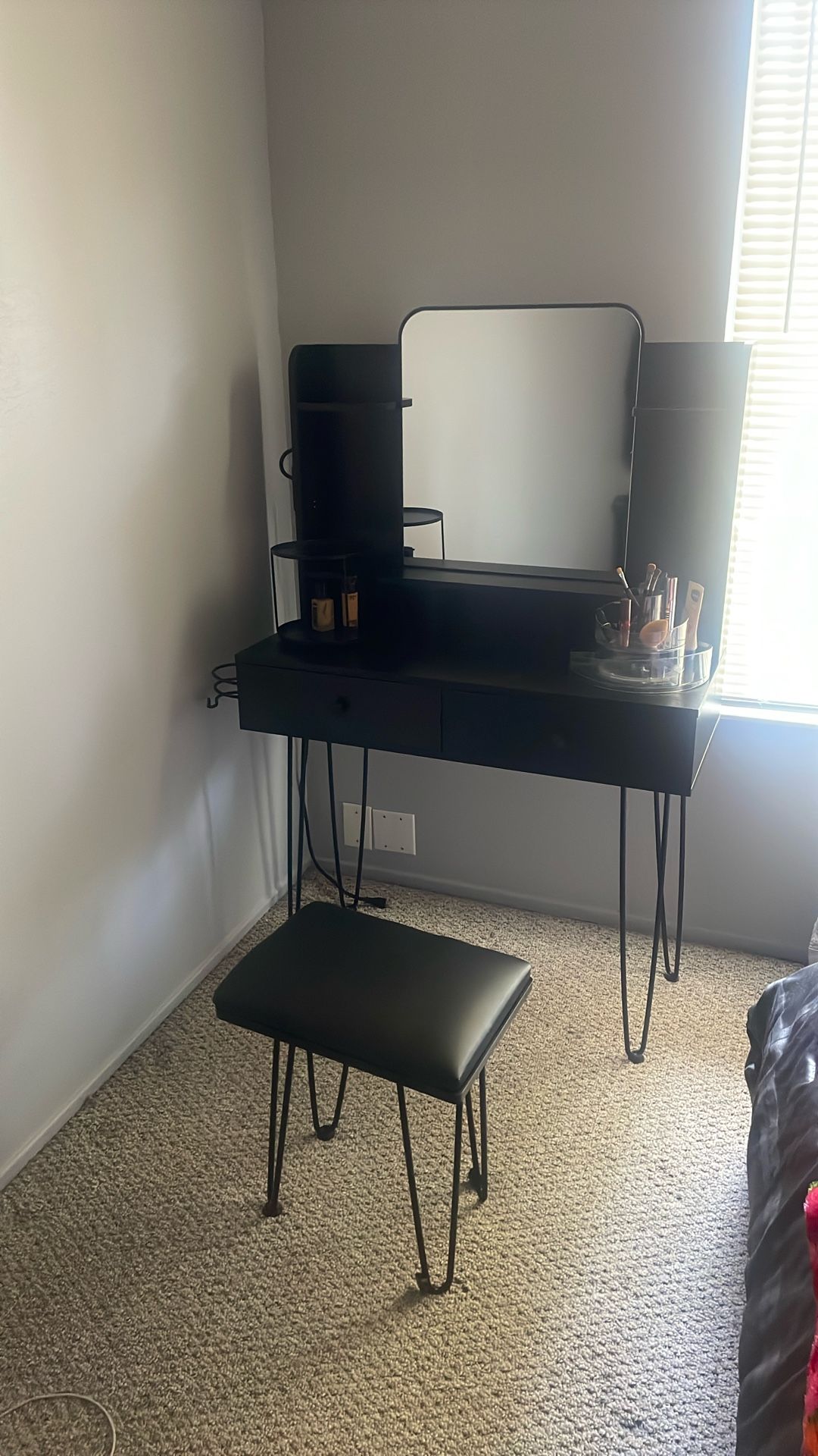Black Vanity