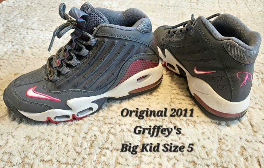 Original 2011 Grey & Pink Griffey's, Size 5