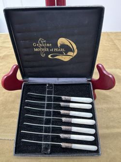 Antique Mother Of Pearl Knives In Case