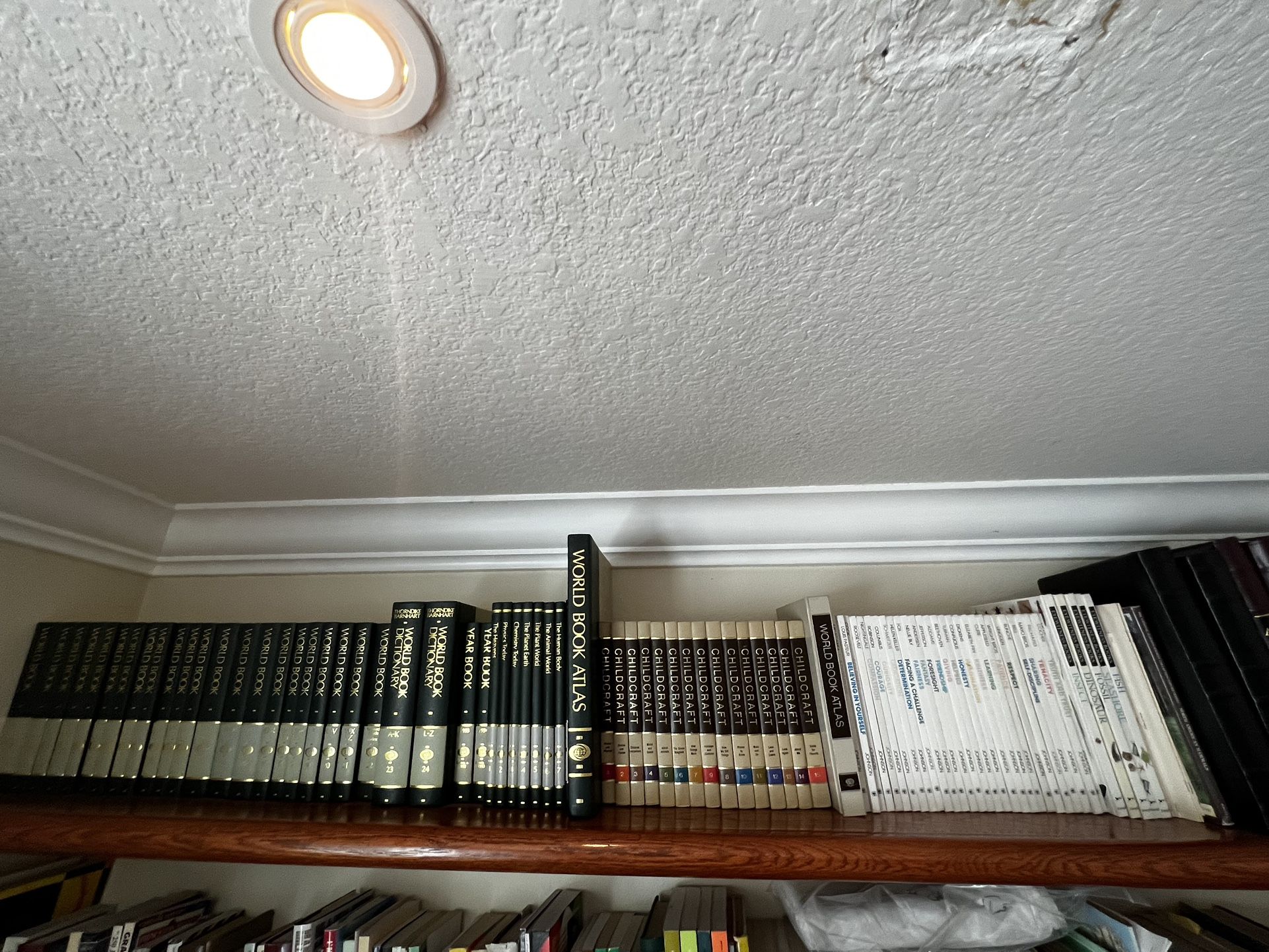 1992 World Book Encyclopedia Set + Child craft + Many More