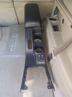 Subaru legacy outback center console