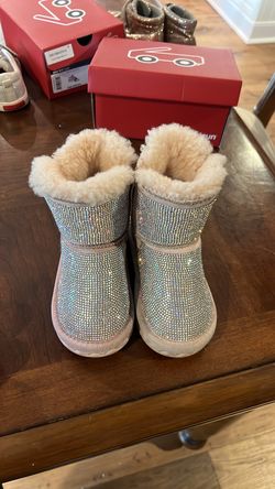 Doe a Dear girls size 9