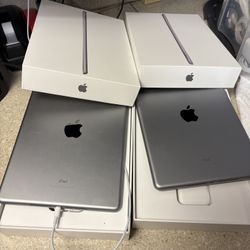 Two iPad With Orjinal Box 