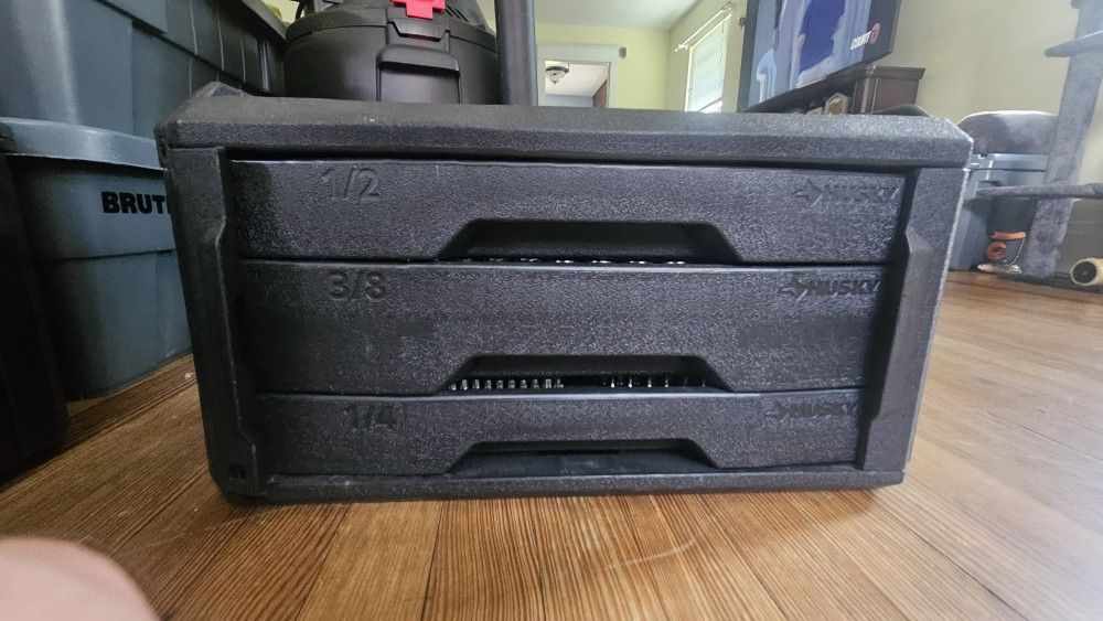 Husky 270 Piece tool Set