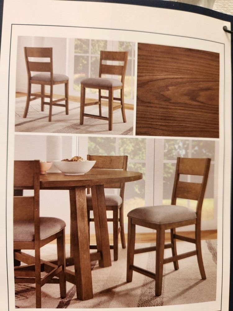 Table With 6 Chairs Like New!