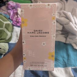 marc jacob eau so fresh 4.2