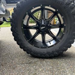 35/12.50r20 Wheels and tires