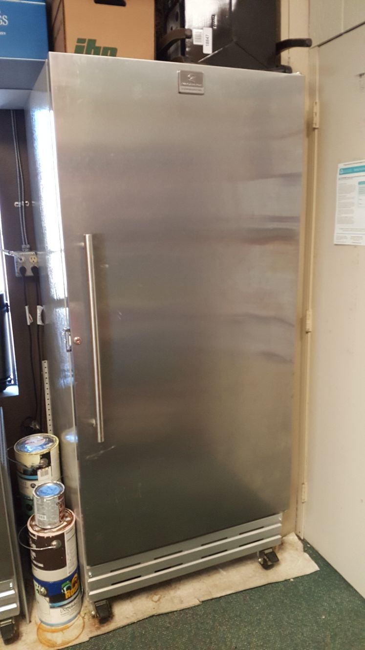 Commercial stand up freezer