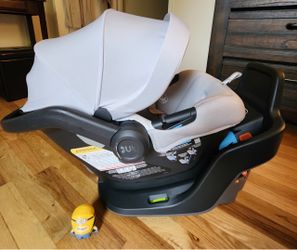 UPPABABY Mesa Max Infant Carsest