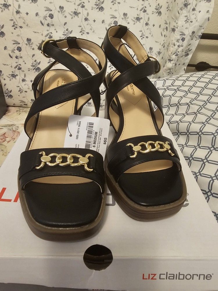 New womans size 6M LIZ CLAIBORNE HEEL