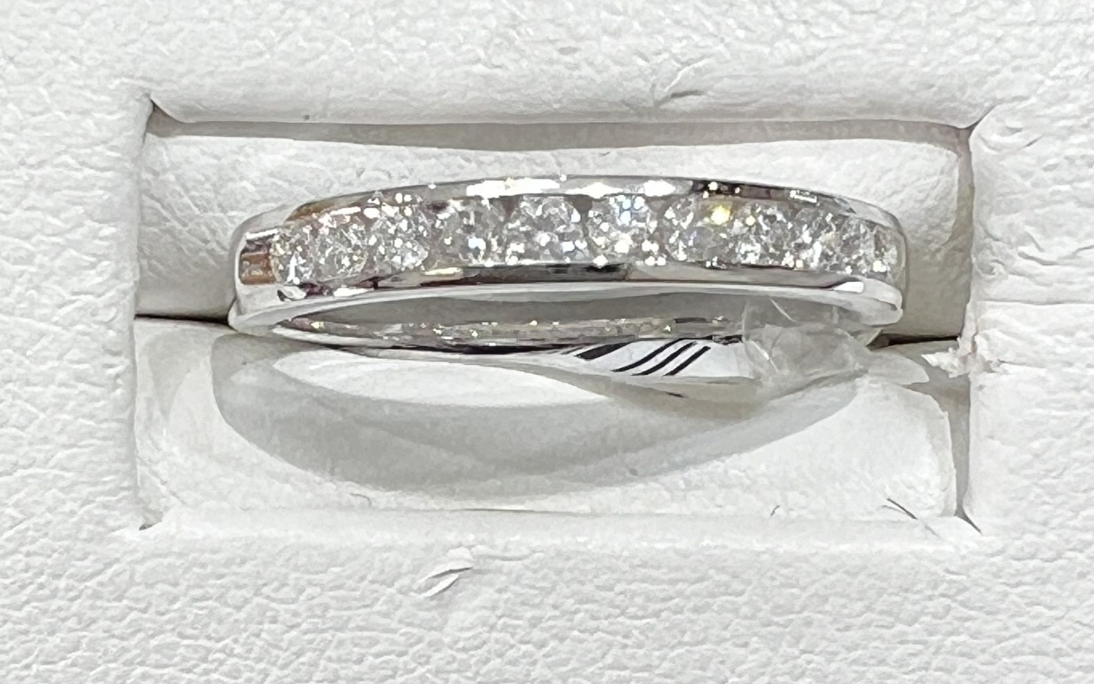 ๐ Classic 1/4ct 14k White Gold Wedding Band for Ladies๐