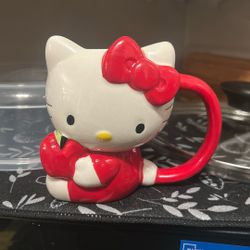 Hello Kitty Apple Cup 