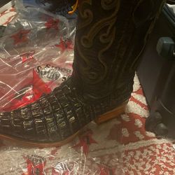 Boot The Altos Boots